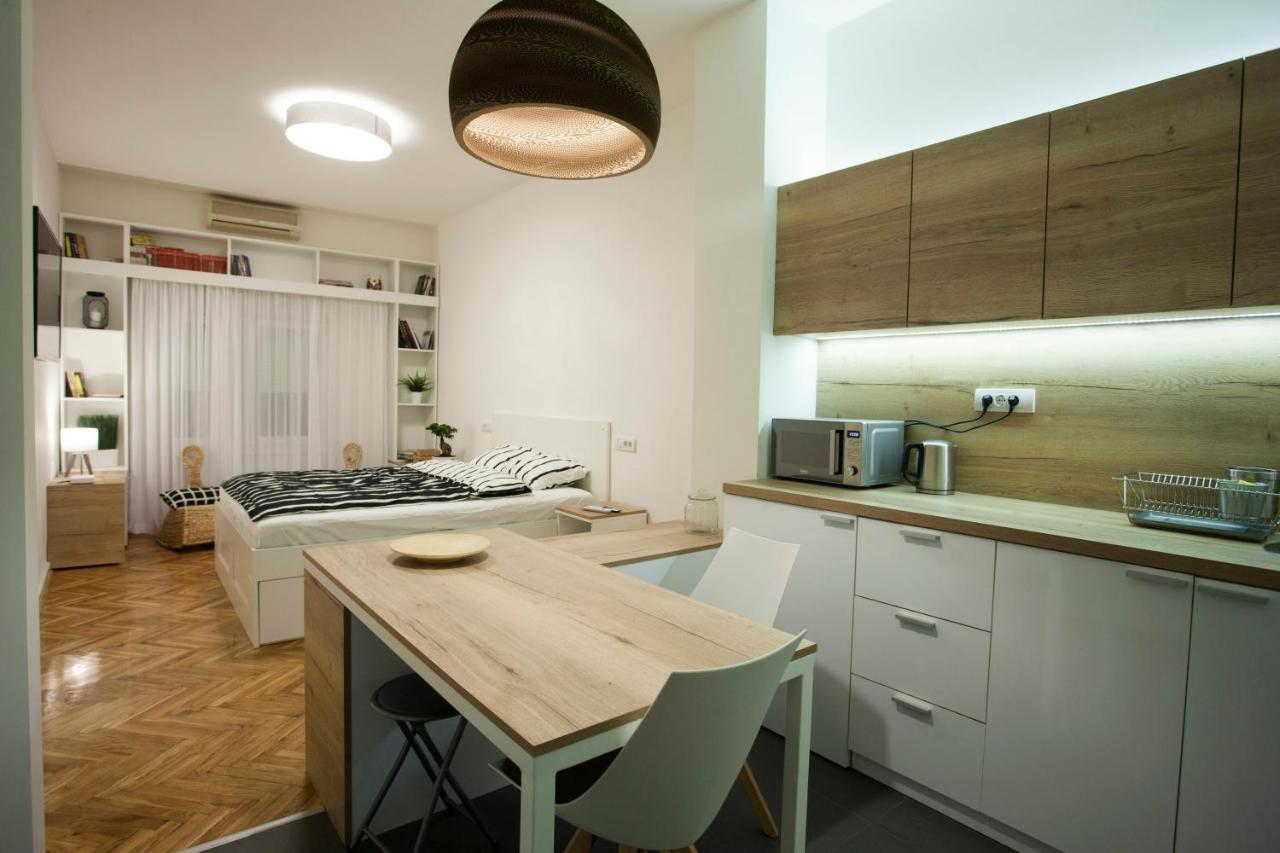 Studio 10 Belgrade Extérieur photo